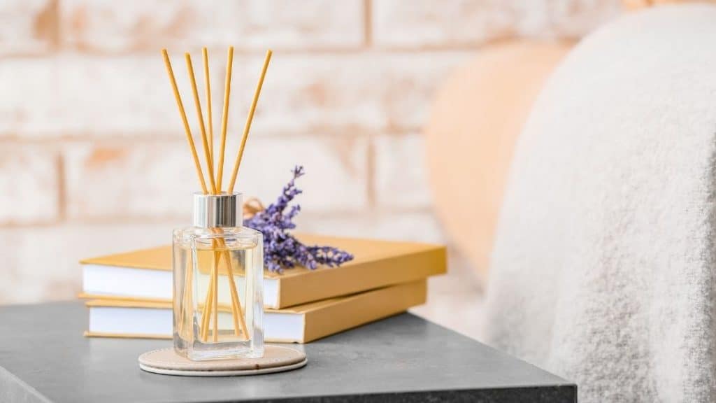Things You Need To Know Before Using A Reed Diffuser - Her Lifeistic